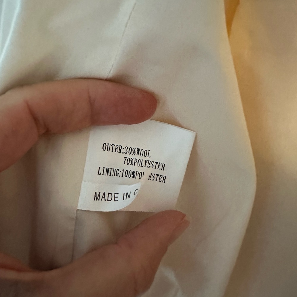 Shop one/third cream blazer in size small. Jacket 18 - Picture 8 of 9